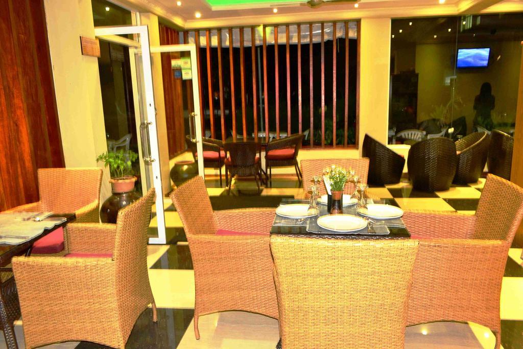 Hotel Ui Inn Μαλέ Εξωτερικό φωτογραφία
